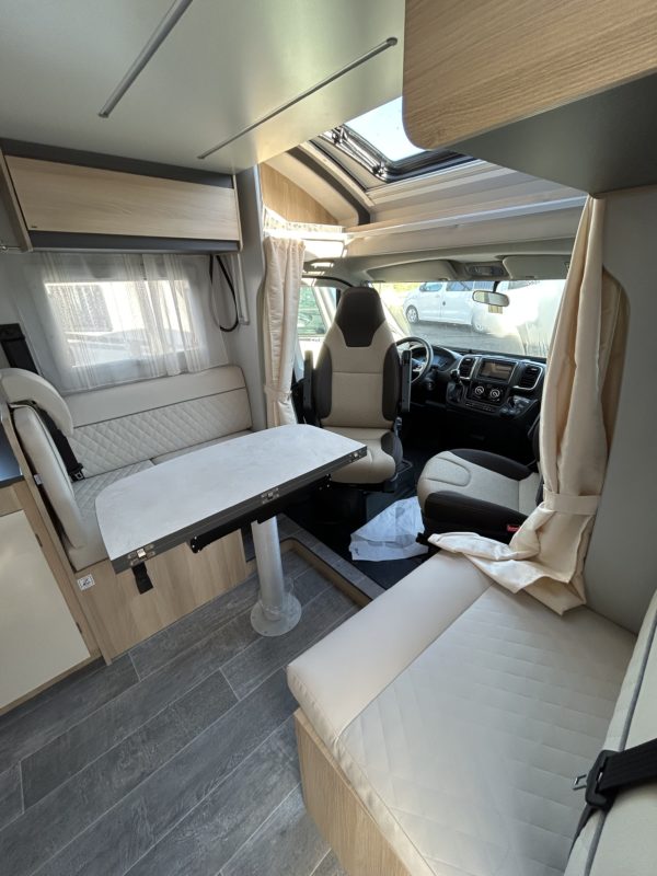 Location de camping-car à La Rochelle (17)