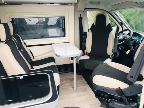 Camping-car à La Rochelle (17)