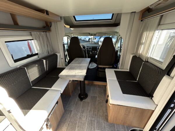 Location de camping-car à La Rochelle (17)