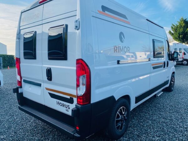Location de camping-car dans les Deux-Sèvres (79)