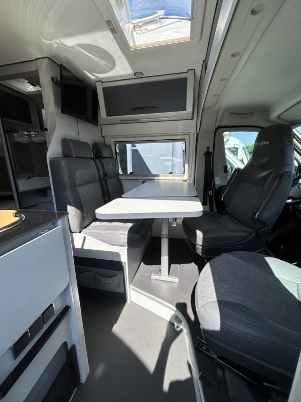 Camping-car à La Rochelle (17)