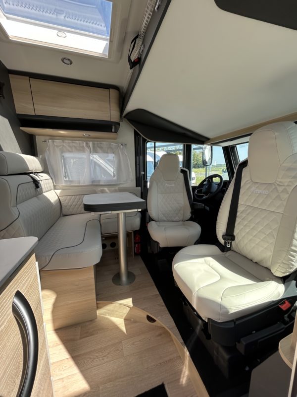 Camping-car 85