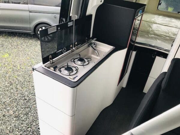 Fourgon aménagé dans le 85
