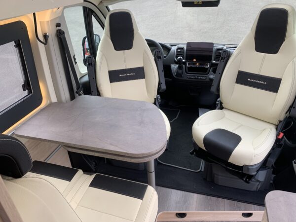 Camping-car à La Rochelle (17)