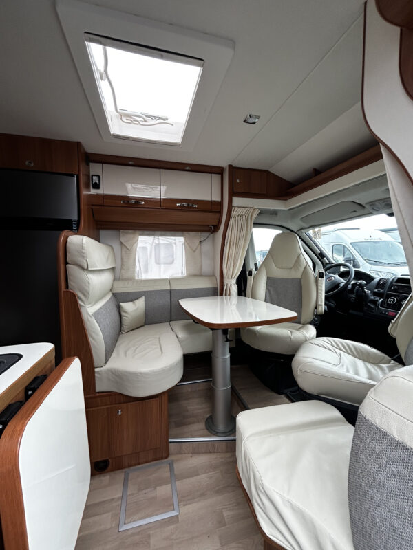 Location de camping-car à La Rochelle (17)