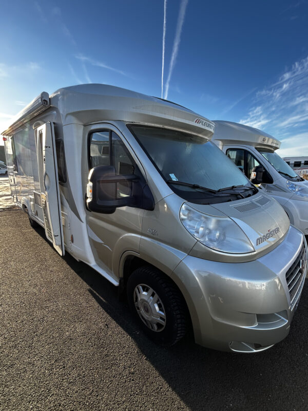 Location de camping-car à BENET (85)