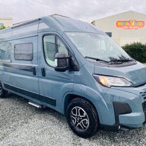 Fourgon aménagé à La Rochelle (17)